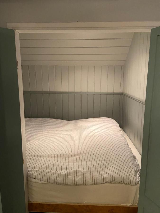 B&B De Lage Zwaluw Zwaluwe 외부 사진