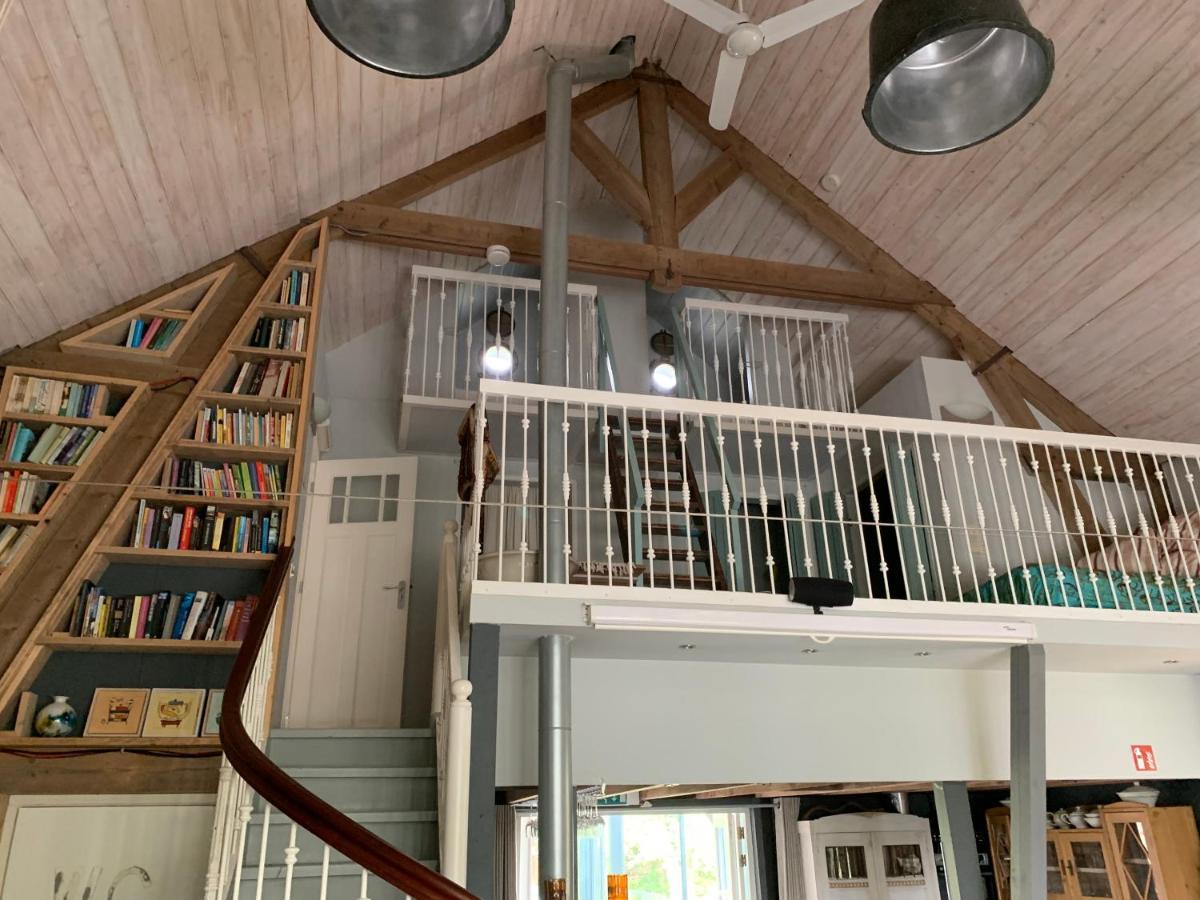 B&B De Lage Zwaluw Zwaluwe 외부 사진