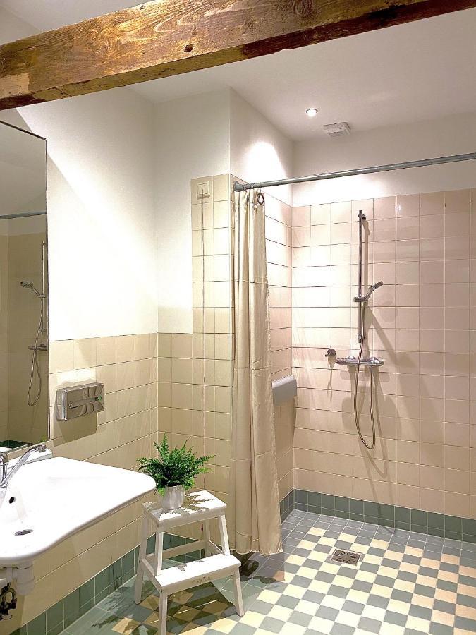 B&B De Lage Zwaluw Zwaluwe 외부 사진