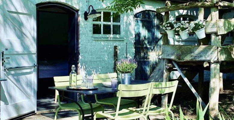B&B De Lage Zwaluw Zwaluwe 외부 사진